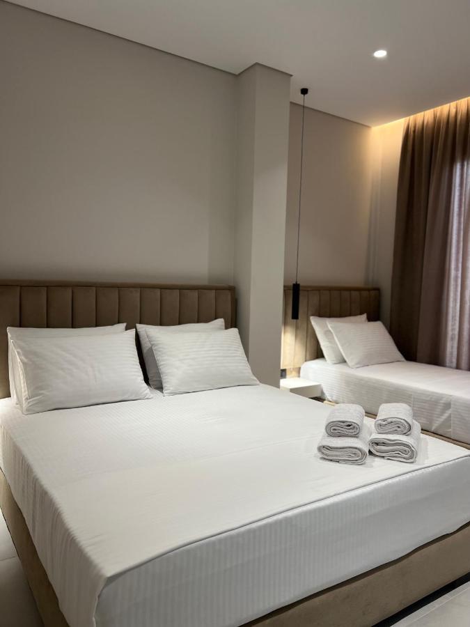 Astoria Rooms Sarandë Exteriör bild