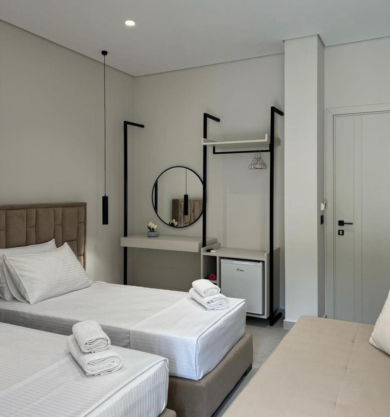 Astoria Rooms Sarandë Exteriör bild