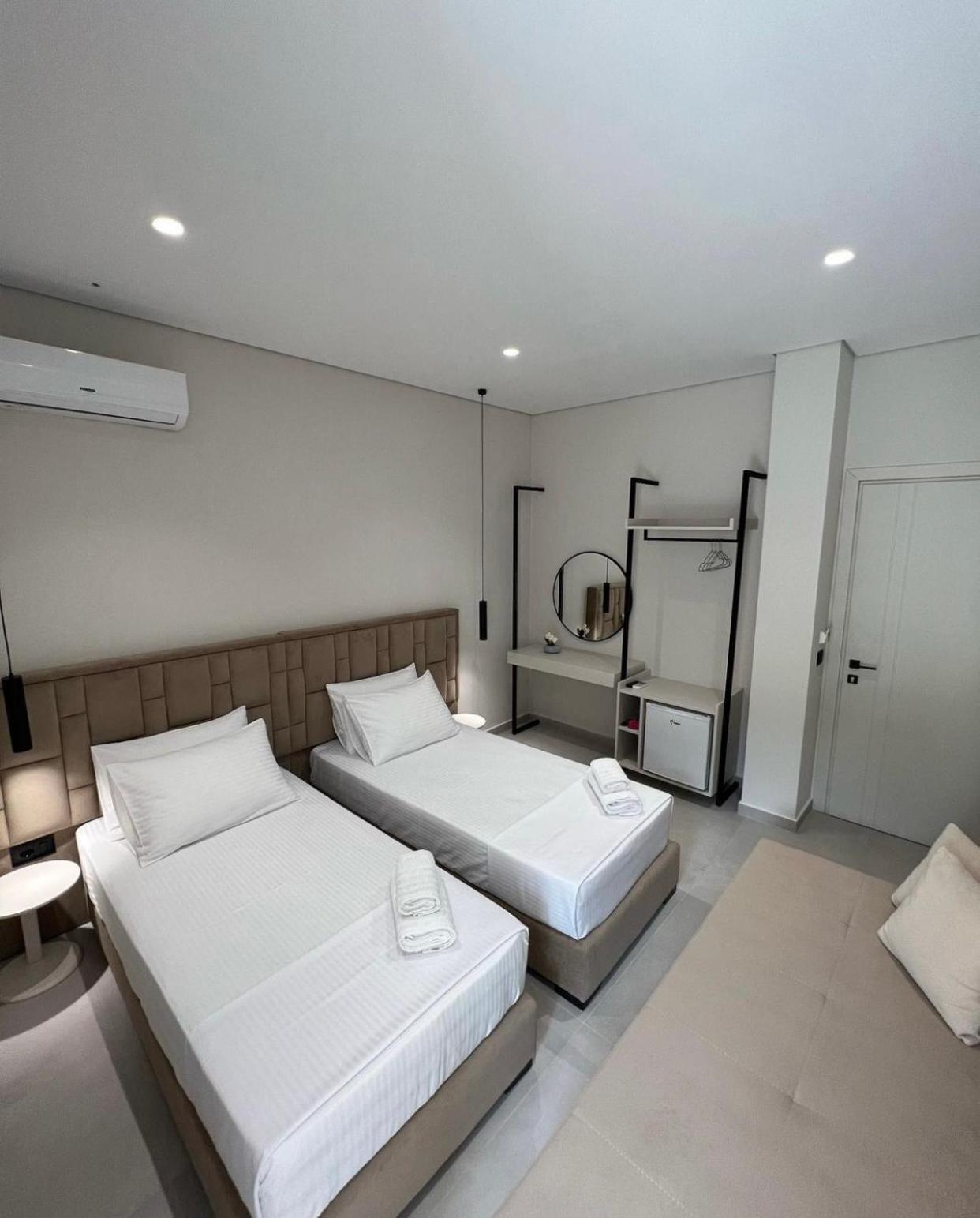 Astoria Rooms Sarandë Exteriör bild